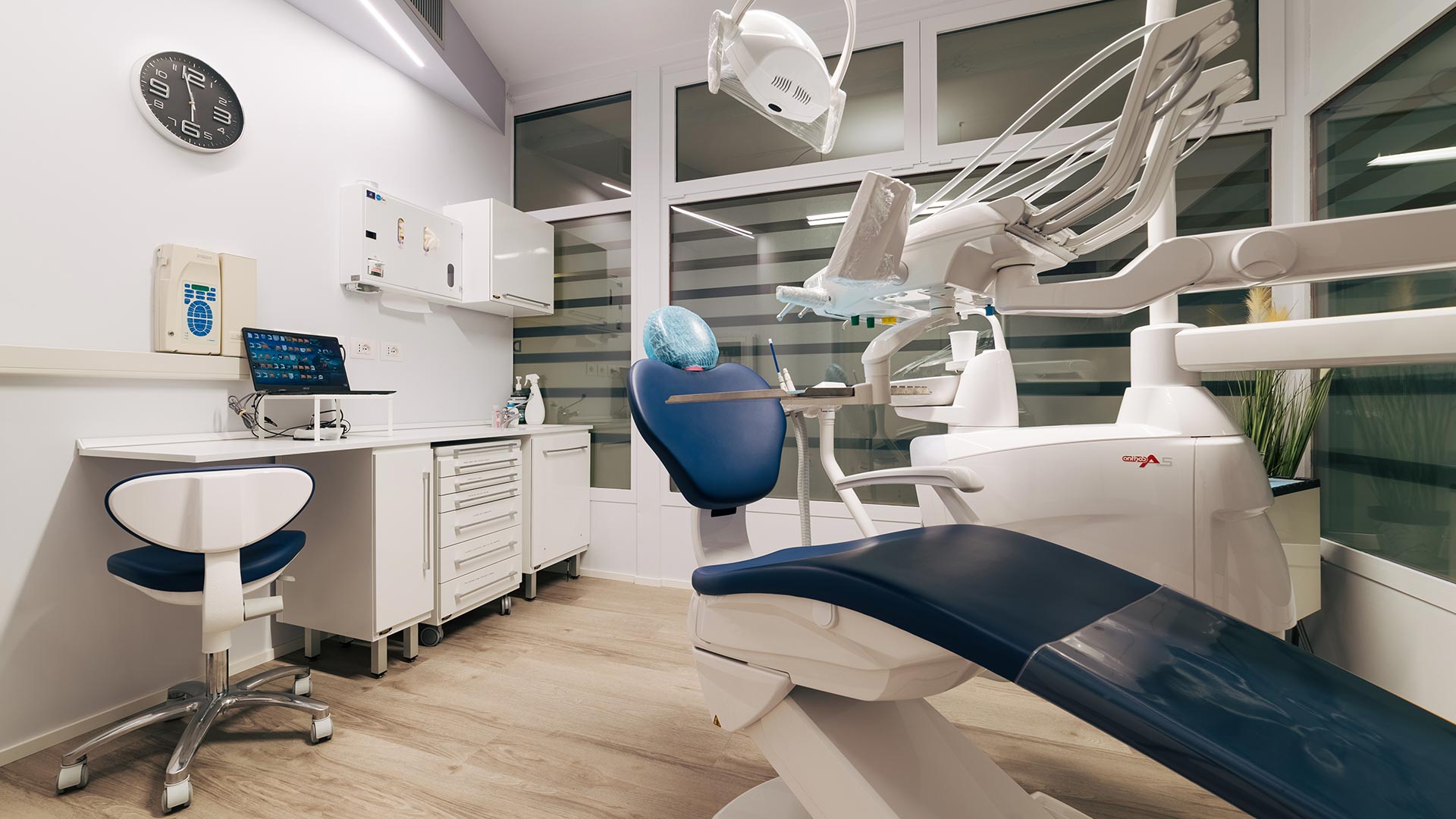 Immagine slider - 2 607 MFL | Studio Dentistico Odontoiatrico a Fossalta di Piave VE